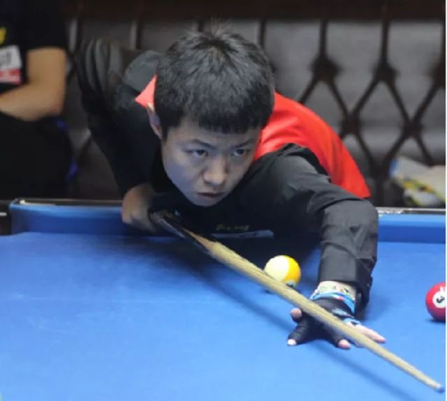 他不遗余力 他不遗余力